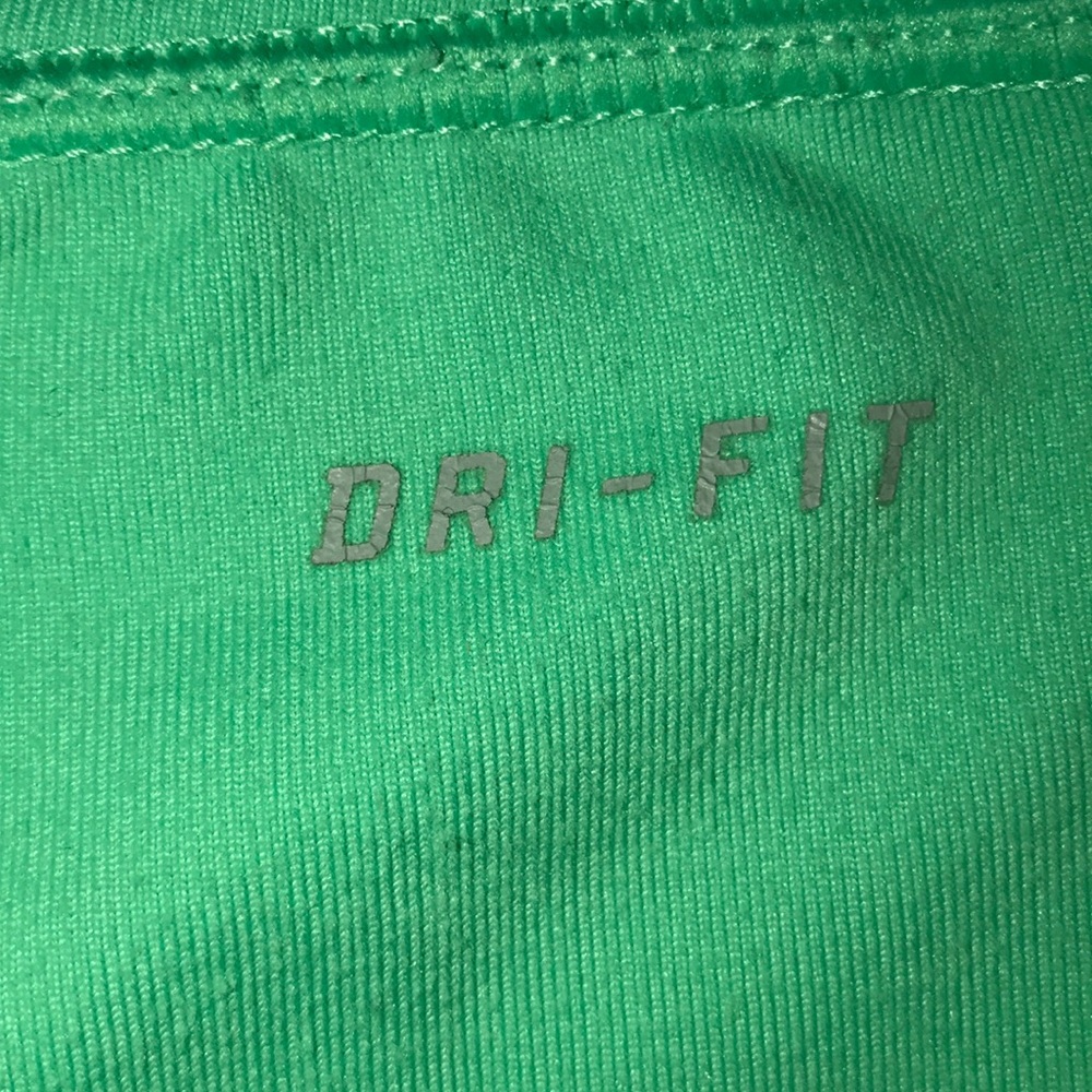 Nike - Picture 3 of 4